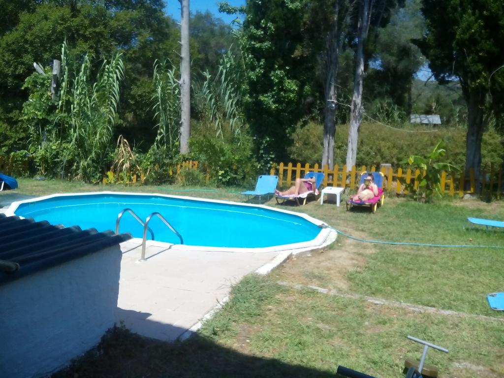 מסונגי Georgina Family Apartments מראה חיצוני תמונה