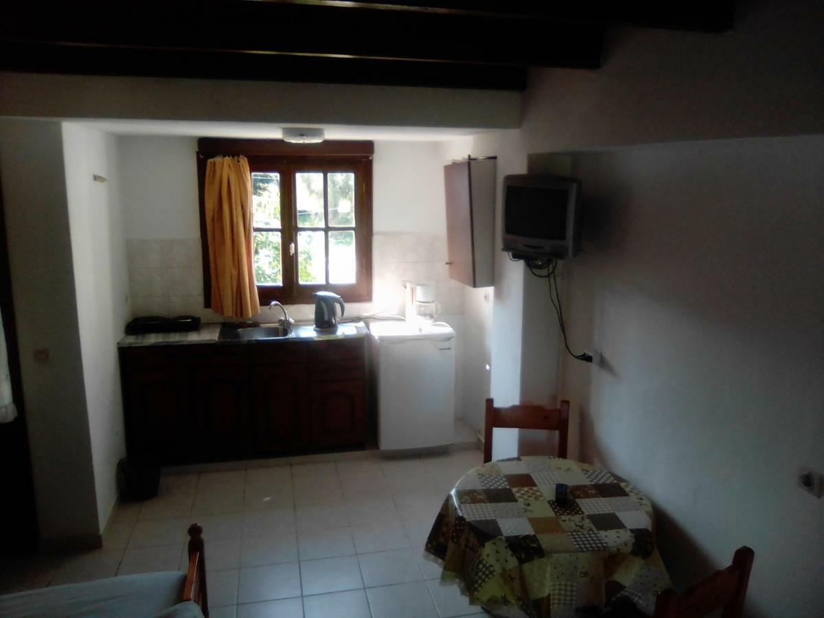 מסונגי Georgina Family Apartments מראה חיצוני תמונה